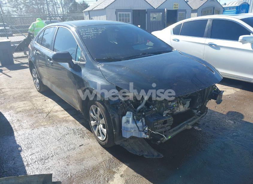 2020 Toyota Corolla LE (VIN 5YFEPRAE9LP130367) main photo