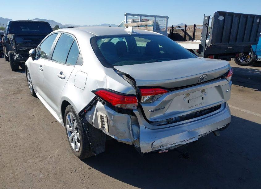 Photo 6 of 2020 Toyota Corolla LE (VIN 5YFEPRAEXLP009704)