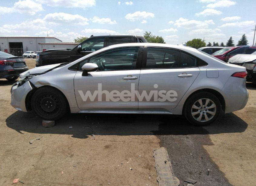 Photo 14 of 2020 Toyota Corolla LE (VIN 5YFEPRAEXLP025675)