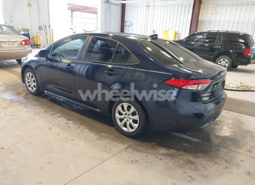 Photo 3 of 2020 Toyota Corolla LE (VIN 5YFEPRAEXLP030634)