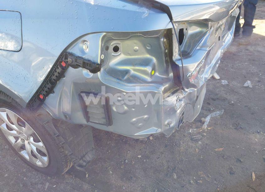 Photo 6 of 2020 Toyota Corolla LE (VIN 5YFEPRAEXLP044940)