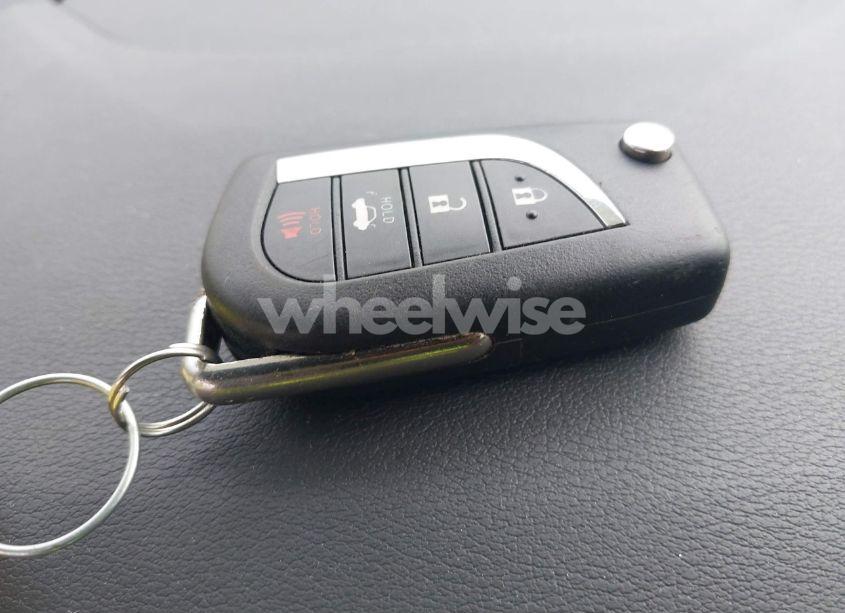 Photo 11 of 2020 Toyota Corolla LE (VIN 5YFEPRAEXLP047272)