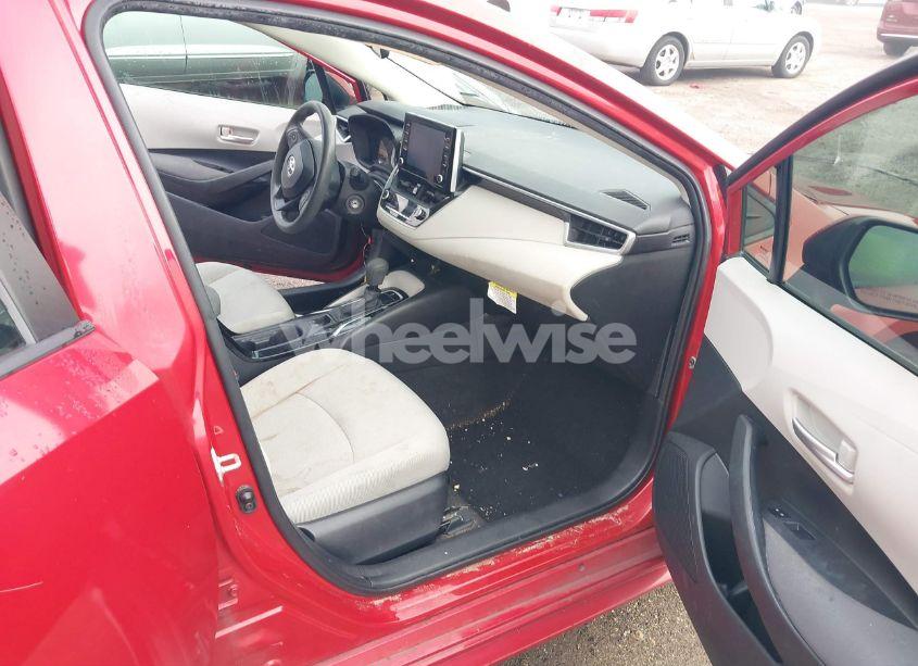 Photo 5 of 2020 Toyota Corolla LE (VIN 5YFEPRAEXLP047272)