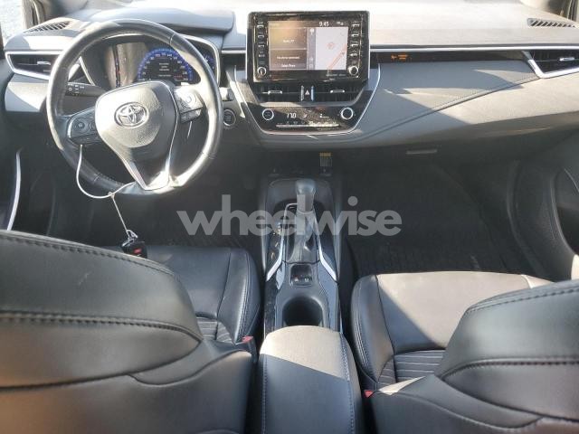 Photo 3 of 2020 TOYOTA COROLLA SE (VIN 5YFEPRAEXLP050494)