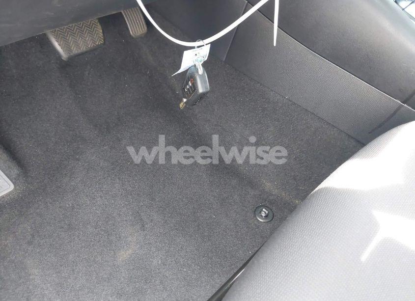 Photo 11 of 2020 Toyota Corolla LE (VIN 5YFEPRAEXLP054593)