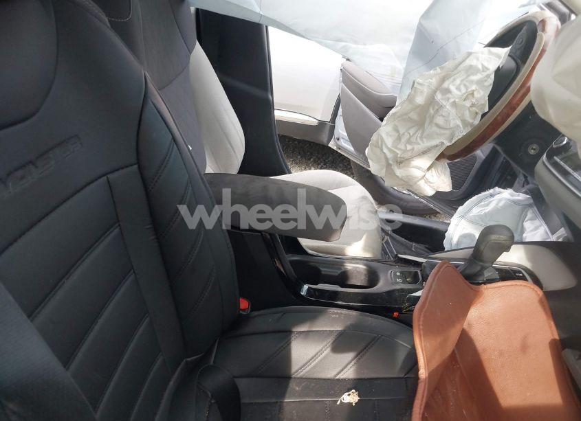 Photo 5 of 2020 Toyota Corolla LE (VIN 5YFEPRAEXLP056876)