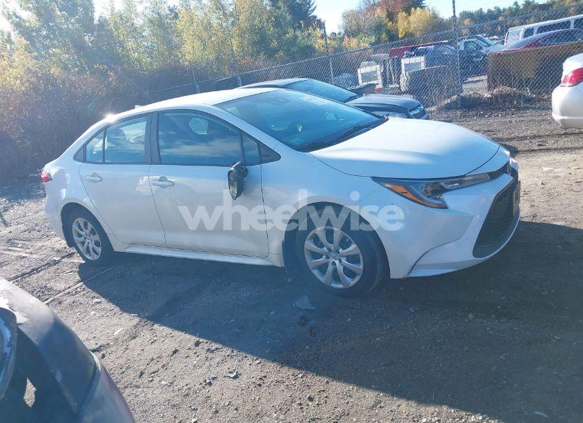 Photo 13 of 2020 Toyota Corolla LE (VIN 5YFEPRAEXLP061785)