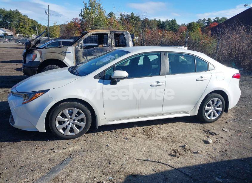 Photo 14 of 2020 Toyota Corolla LE (VIN 5YFEPRAEXLP061785)