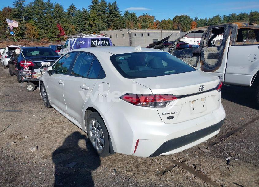 Photo 3 of 2020 Toyota Corolla LE (VIN 5YFEPRAEXLP061785)