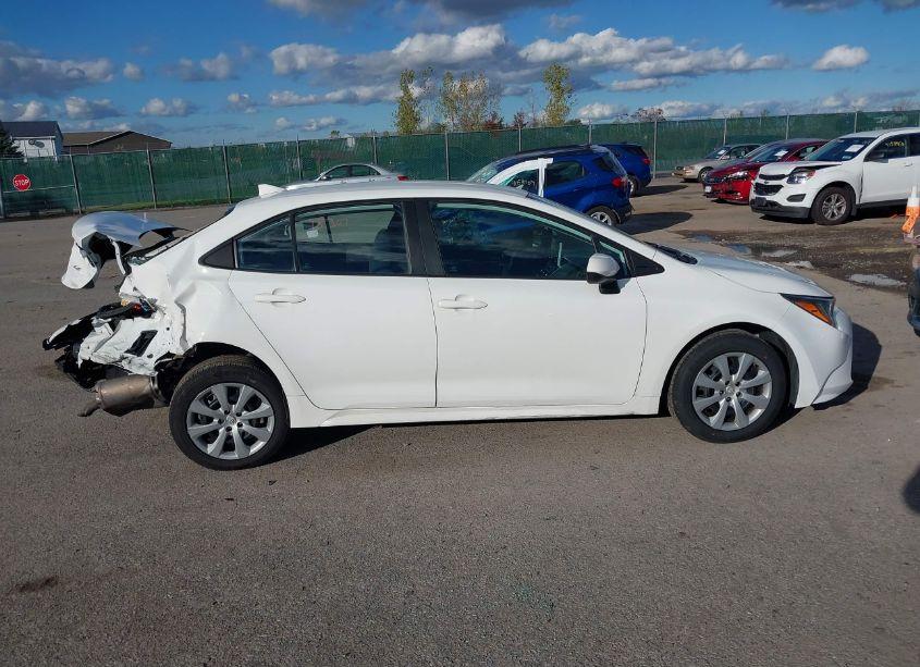 Photo 13 of 2020 Toyota Corolla LE (VIN 5YFEPRAEXLP064122)