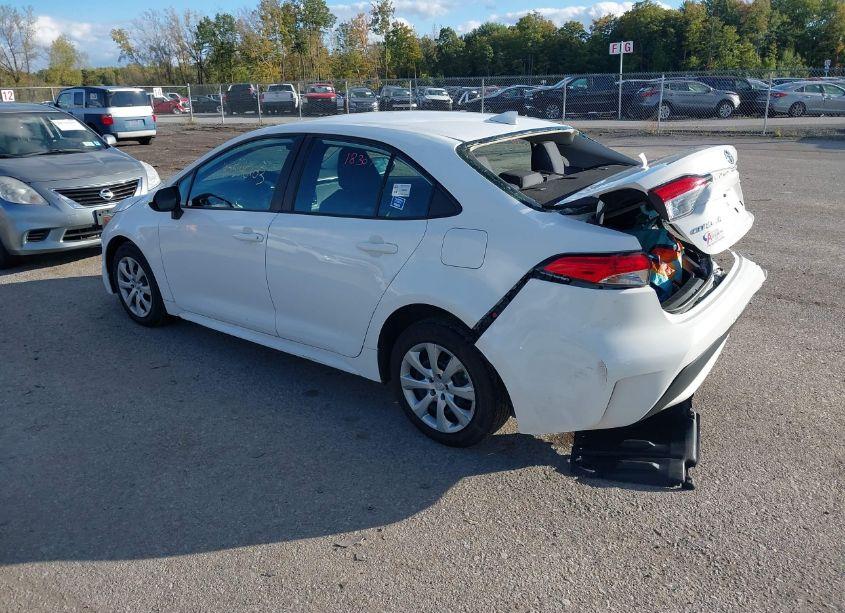 Photo 3 of 2020 Toyota Corolla LE (VIN 5YFEPRAEXLP064122)