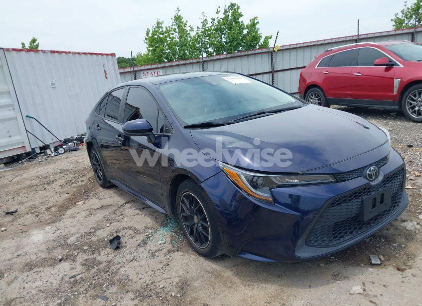 2020 Toyota Corolla LE (VIN 5YFEPRAEXLP070731) main photo