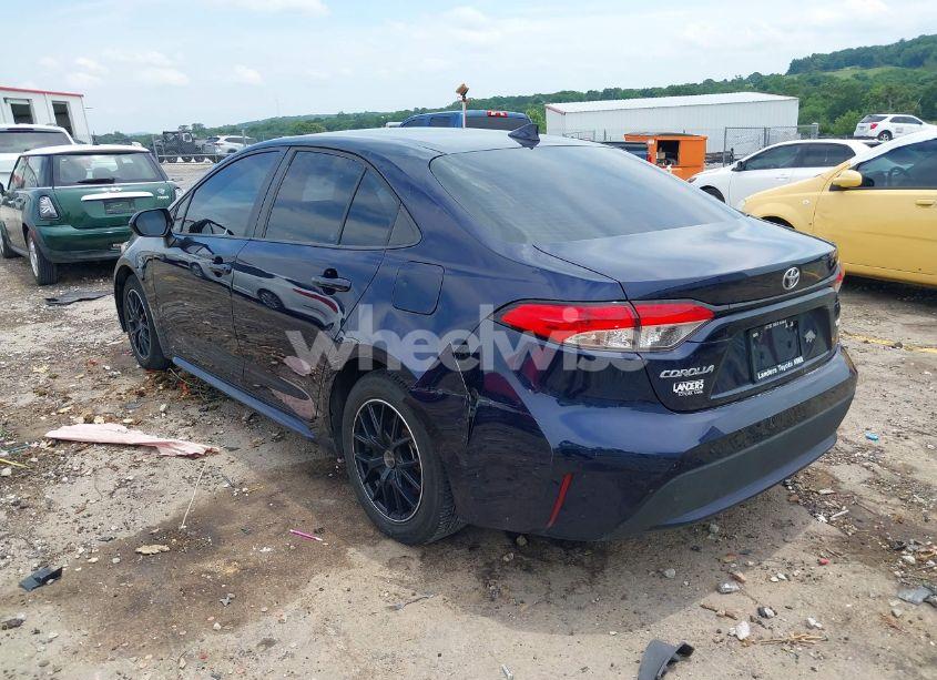 Photo 3 of 2020 Toyota Corolla LE (VIN 5YFEPRAEXLP070731)