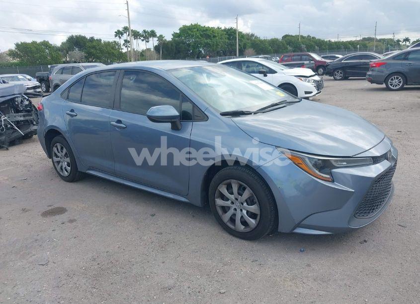 2020 Toyota Corolla LE (VIN 5YFEPRAEXLP083267) main photo