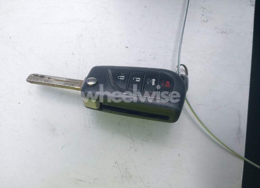 Photo 11 of 2020 Toyota Corolla LE (VIN 5YFEPRAEXLP083267)