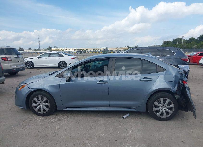 Photo 14 of 2020 Toyota Corolla LE (VIN 5YFEPRAEXLP083267)