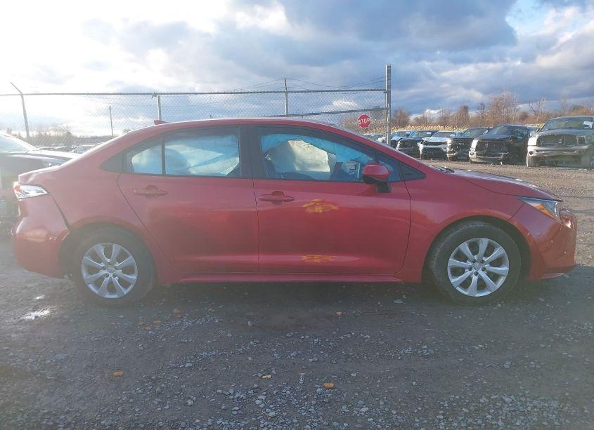 Photo 13 of 2020 Toyota Corolla LE (VIN 5YFEPRAEXLP084869)