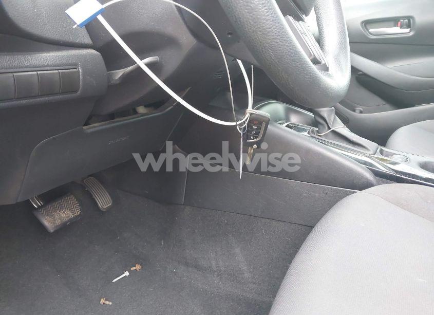 Photo 11 of 2020 Toyota Corolla LE (VIN 5YFEPRAEXLP094270)