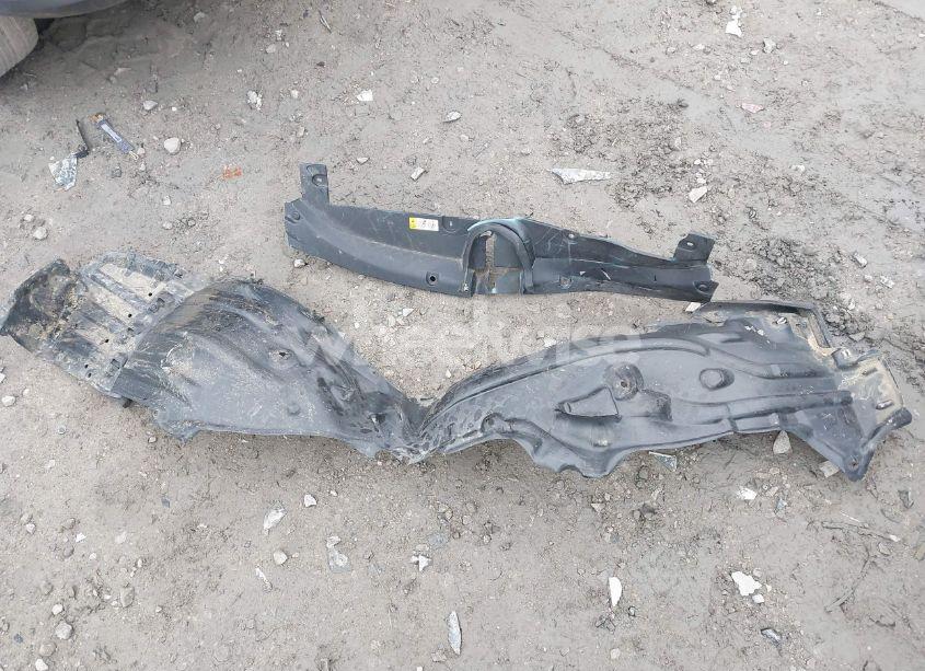 Photo 12 of 2020 Toyota Corolla LE (VIN 5YFEPRAEXLP096357)