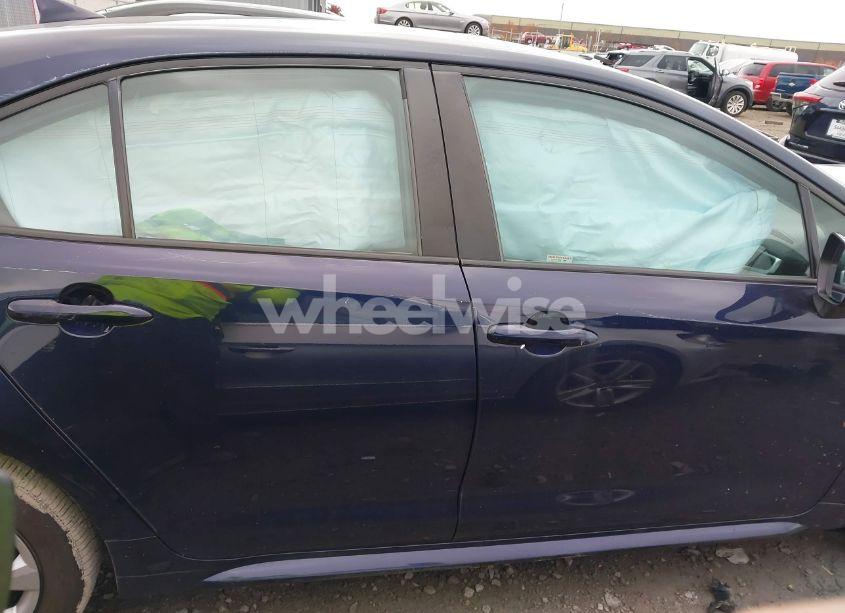 Photo 14 of 2020 Toyota Corolla LE (VIN 5YFEPRAEXLP096357)