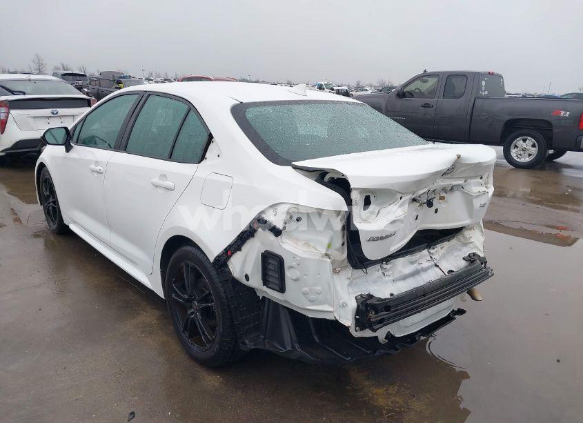 Photo 3 of 2020 Toyota Corolla LE (VIN 5YFEPRAEXLP097623)