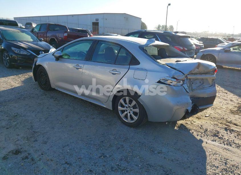 Photo 3 of 2020 Toyota Corolla LE (VIN 5YFEPRAEXLP106384)