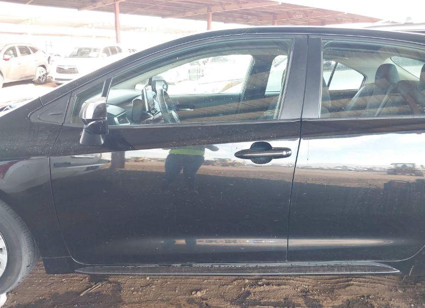 Photo 15 of 2020 Toyota Corolla LE (VIN 5YFEPRAEXLP115893)