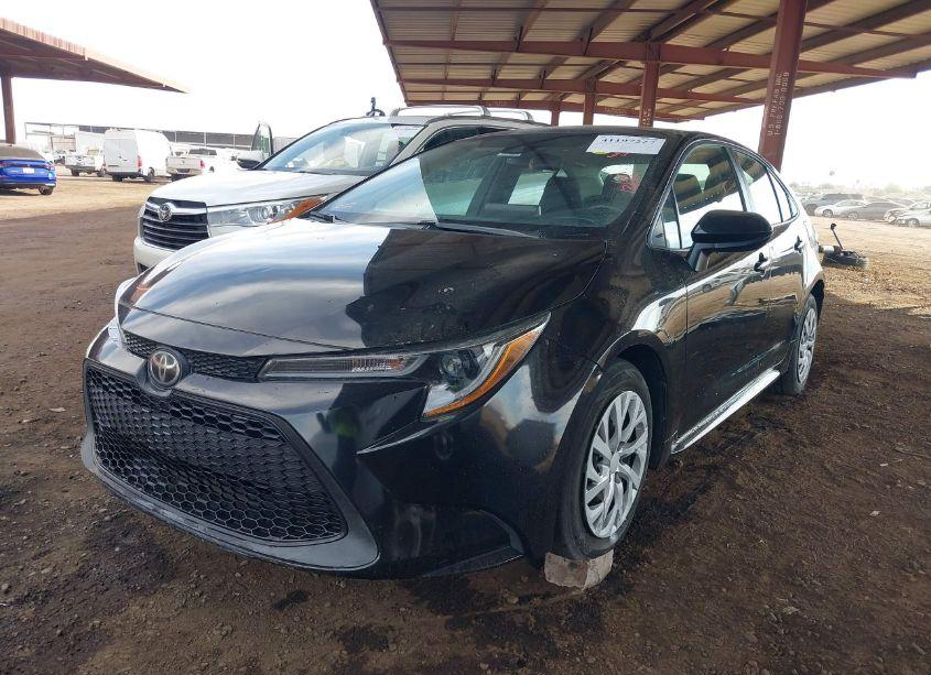 Photo 2 of 2020 Toyota Corolla LE (VIN 5YFEPRAEXLP115893)