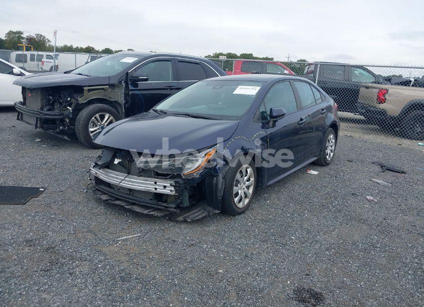 Photo 2 of 2020 Toyota Corolla LE (VIN 5YFEPRAEXLP116400)