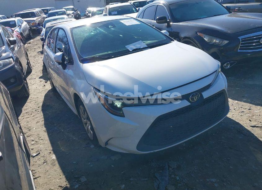 2020 Toyota Corolla LE (VIN 5YFEPRAEXLP118082) main photo