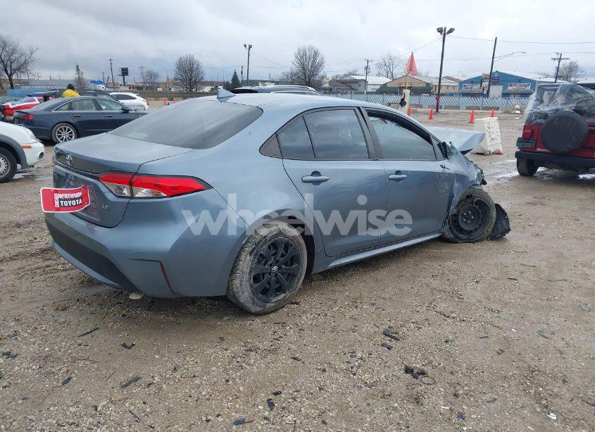 Photo 4 of 2020 Toyota Corolla LE (VIN 5YFEPRAEXLP128255)