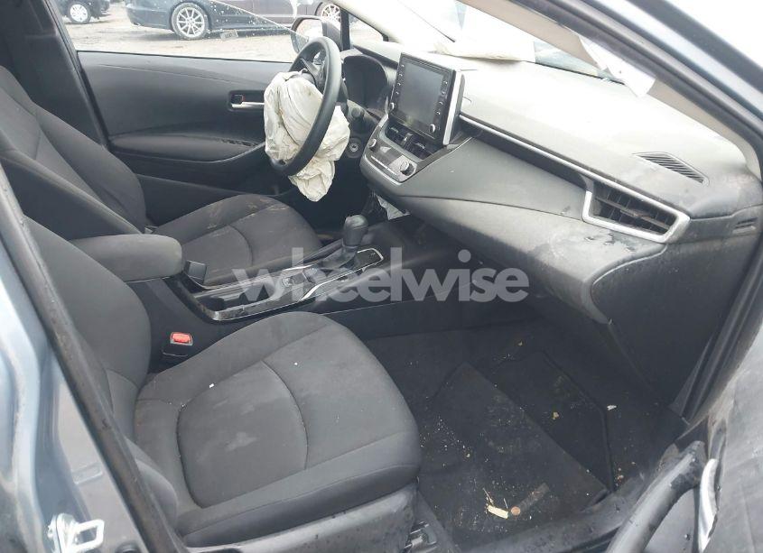 Photo 5 of 2020 Toyota Corolla LE (VIN 5YFEPRAEXLP128255)