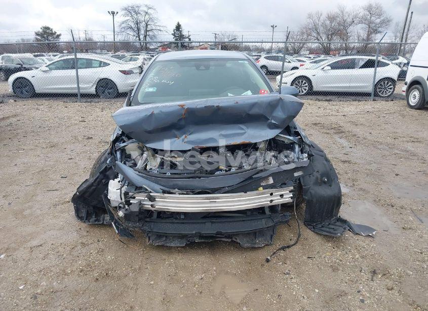 Photo 6 of 2020 Toyota Corolla LE (VIN 5YFEPRAEXLP128255)