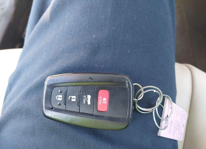 Photo 11 of 2022 Toyota Corolla XLE (VIN 5YFFPMAE8NP378149)