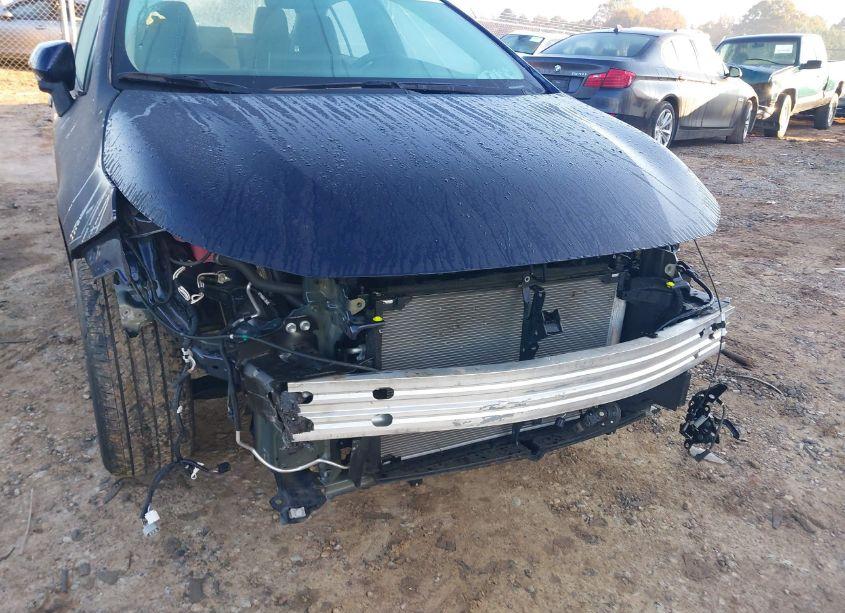 Photo 6 of 2022 Toyota Corolla XLE (VIN 5YFFPMAE8NP378149)