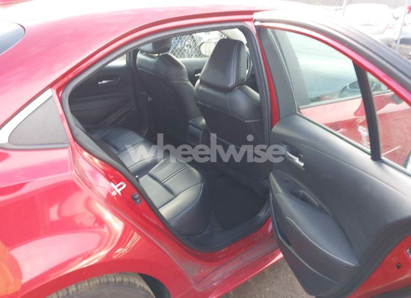 Photo 8 of 2021 Toyota Corolla XLE (VIN 5YFFPMAE9MP194966)