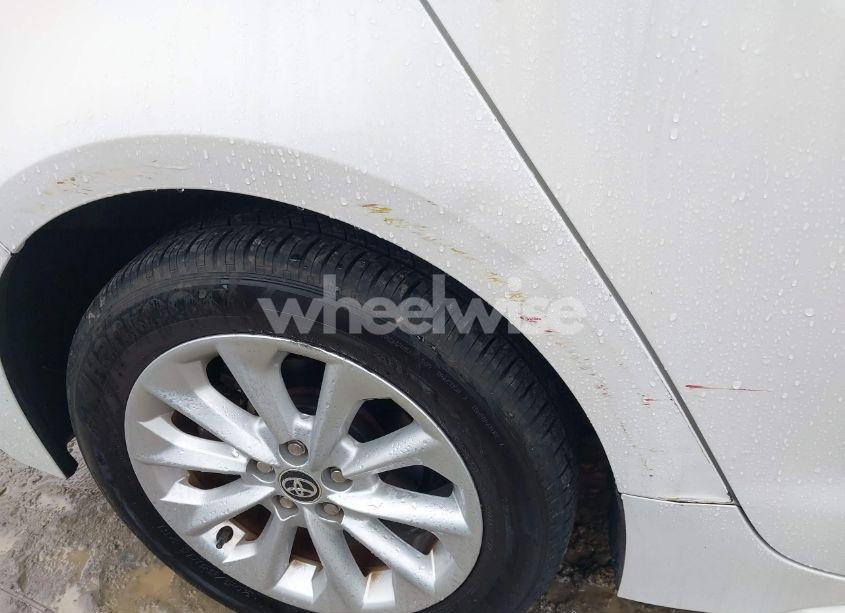 Photo 12 of 2020 Toyota Corolla XLE (VIN 5YFFPRAE2LP048324)