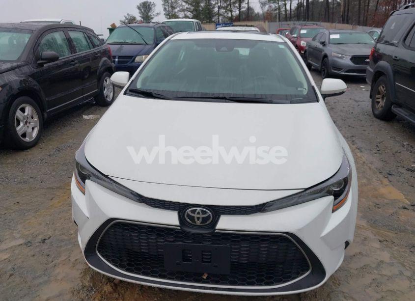 Photo 13 of 2020 Toyota Corolla XLE (VIN 5YFFPRAE2LP048324)