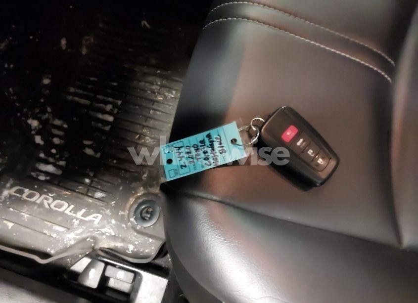 Photo 11 of 2020 Toyota Corolla XLE (VIN 5YFFPRAE7LP050098)