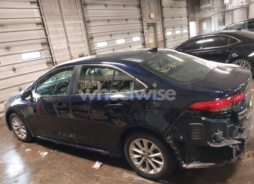 Photo 14 of 2020 Toyota Corolla XLE (VIN 5YFFPRAE7LP050098)