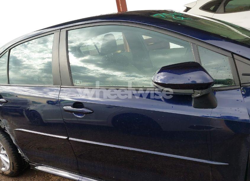 Photo 13 of 2022 Toyota Corolla LE (VIN 5YFHPMAE8NP334547)