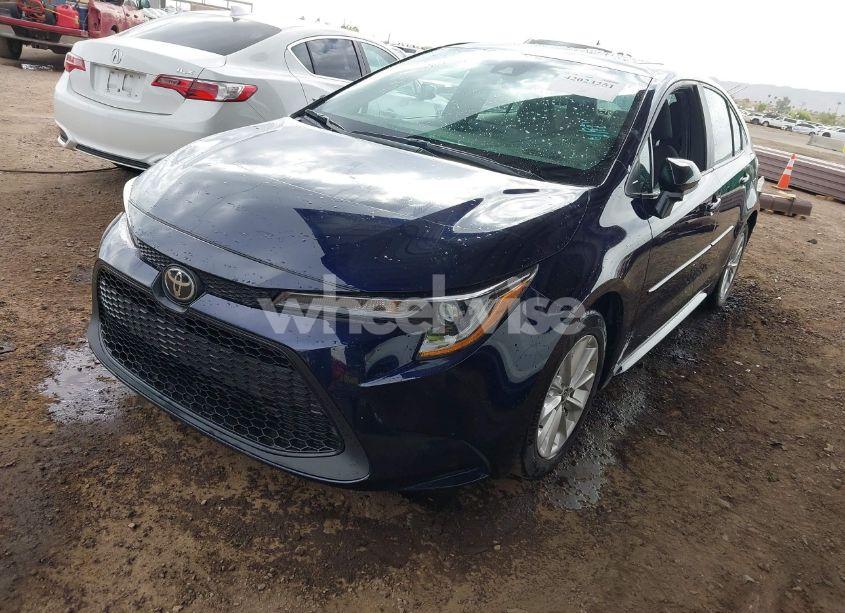 Photo 2 of 2022 Toyota Corolla LE (VIN 5YFHPMAE8NP334547)