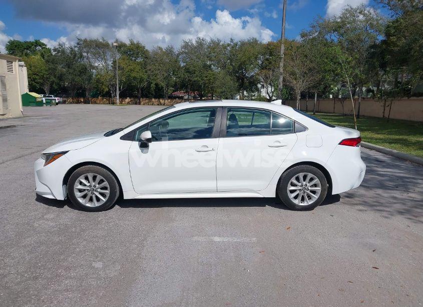 Photo 14 of 2020 Toyota Corolla LE (VIN 5YFHPRAE1LP086636)