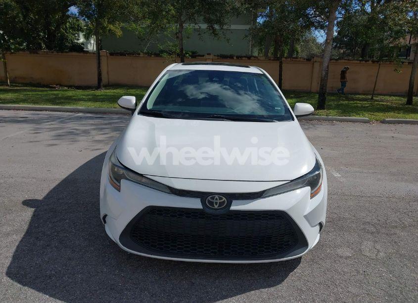 Photo 6 of 2020 Toyota Corolla LE (VIN 5YFHPRAE1LP086636)