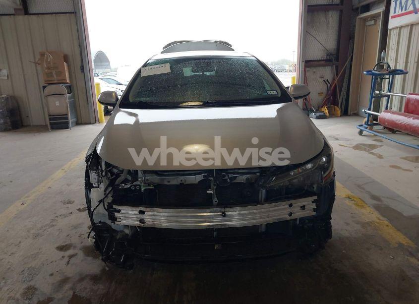 Photo 13 of 2020 Toyota Corolla LE (VIN 5YFHPRAE5LP012670)