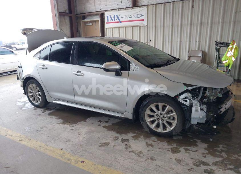Photo 14 of 2020 Toyota Corolla LE (VIN 5YFHPRAE5LP012670)