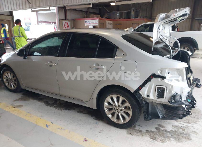 Photo 15 of 2020 Toyota Corolla LE (VIN 5YFHPRAE5LP012670)