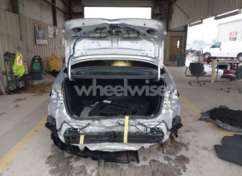 Photo 17 of 2020 Toyota Corolla LE (VIN 5YFHPRAE5LP012670)