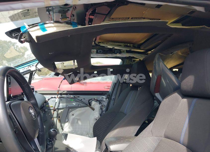 Photo 20 of 2020 Toyota Corolla SE 6MT (VIN 5YFM4RCE2LP047039)