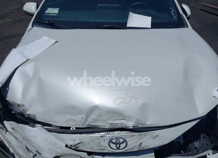 Photo 10 of 2020 Toyota Corolla SE 6MT (VIN 5YFM4RCE4LP048936)